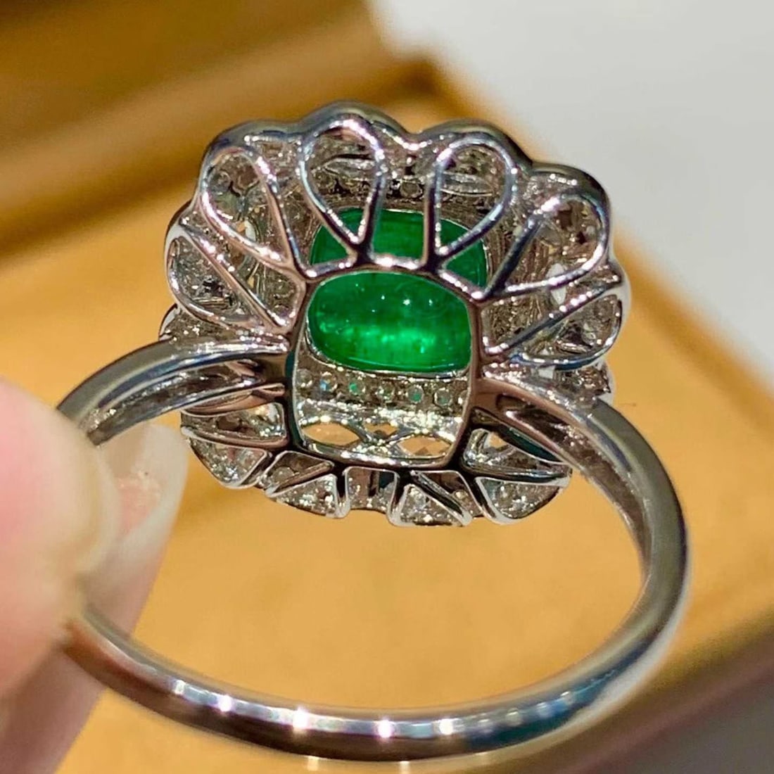 14k Gold 2.05 Ct Natural Emerald & Diamond & Sapphire Ring - 3