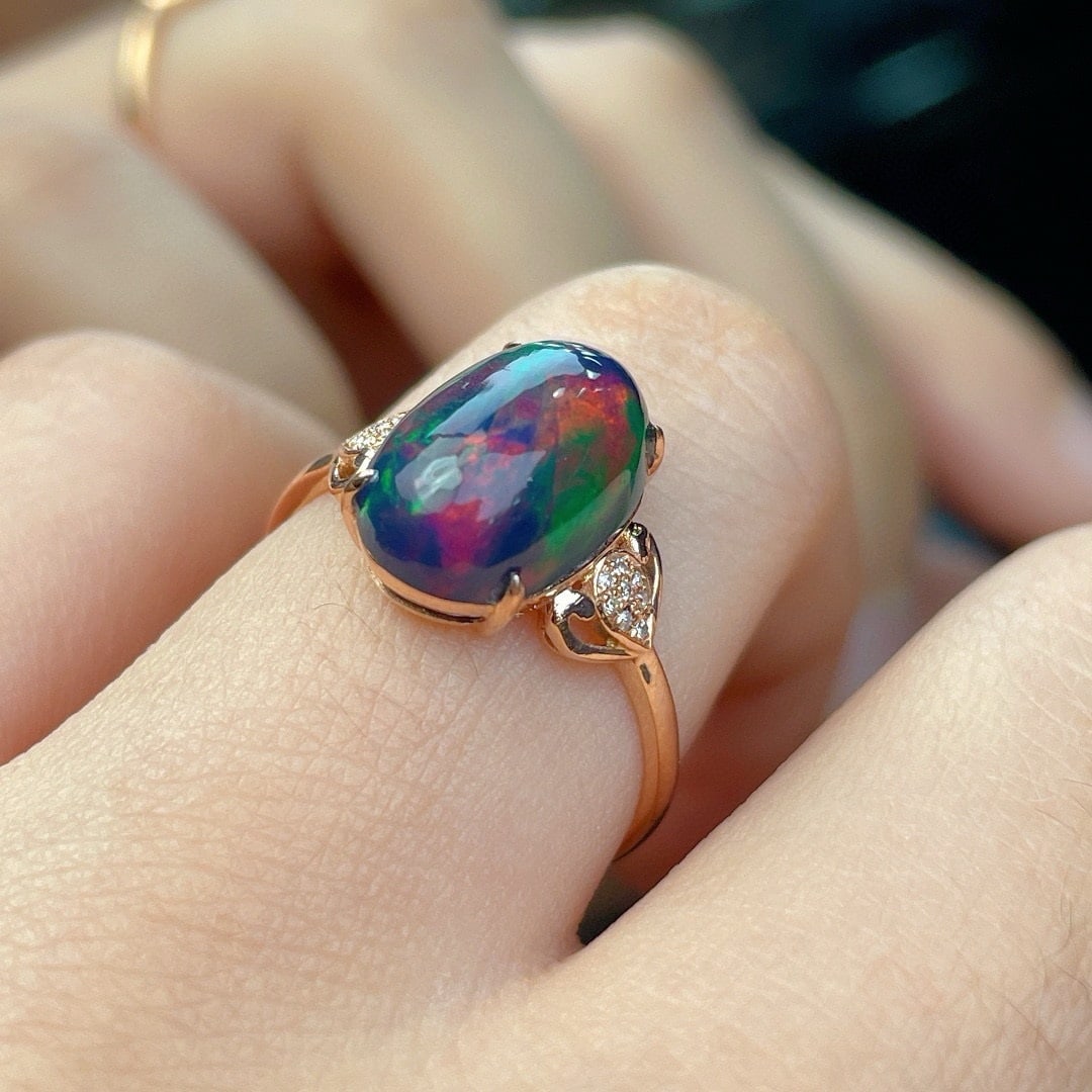 14k Gold 3.5 Ct Natural Opal & Diamond Ring - 2