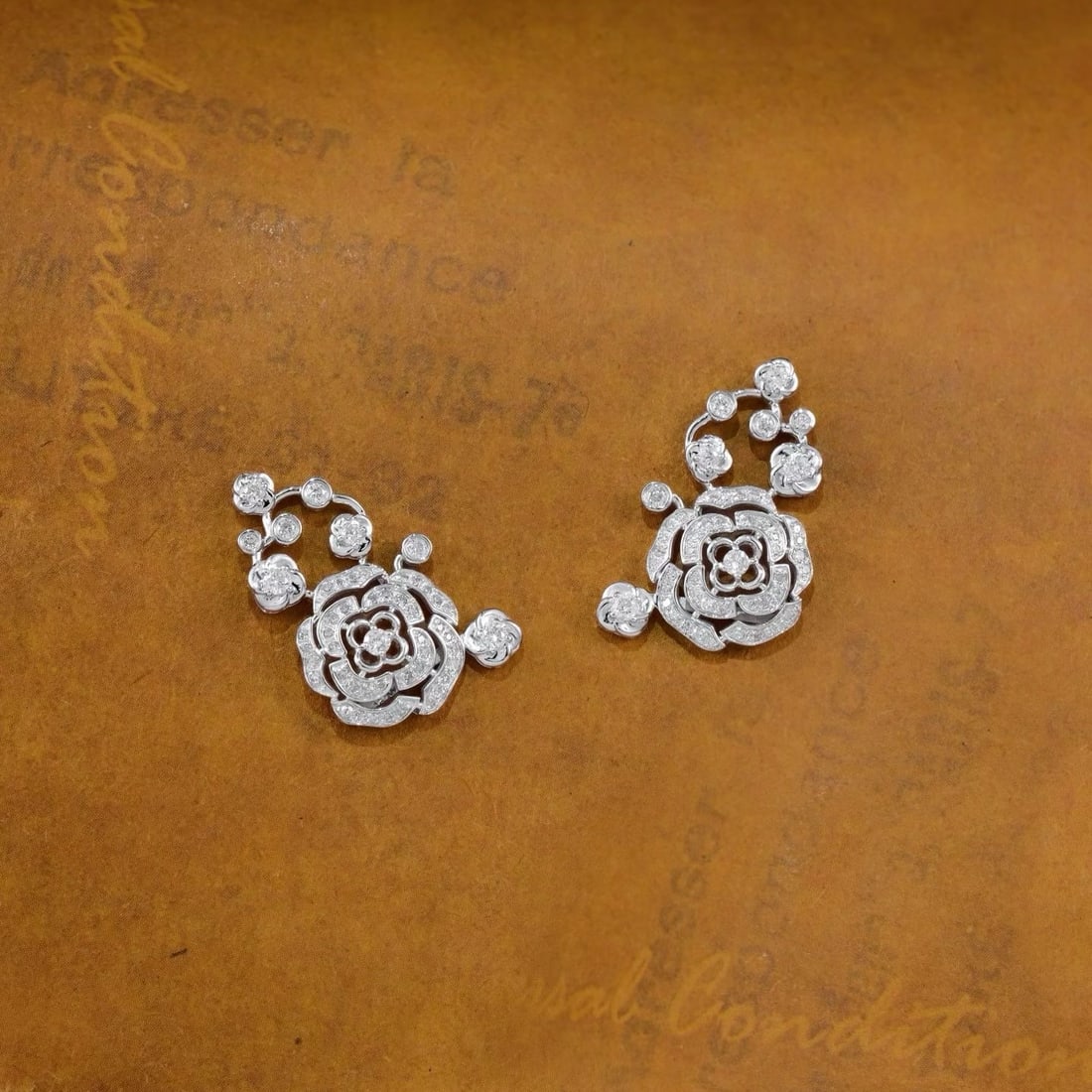14k Gold 0.6 Ct Natural H Diamond & Flowers Earrings - 4
