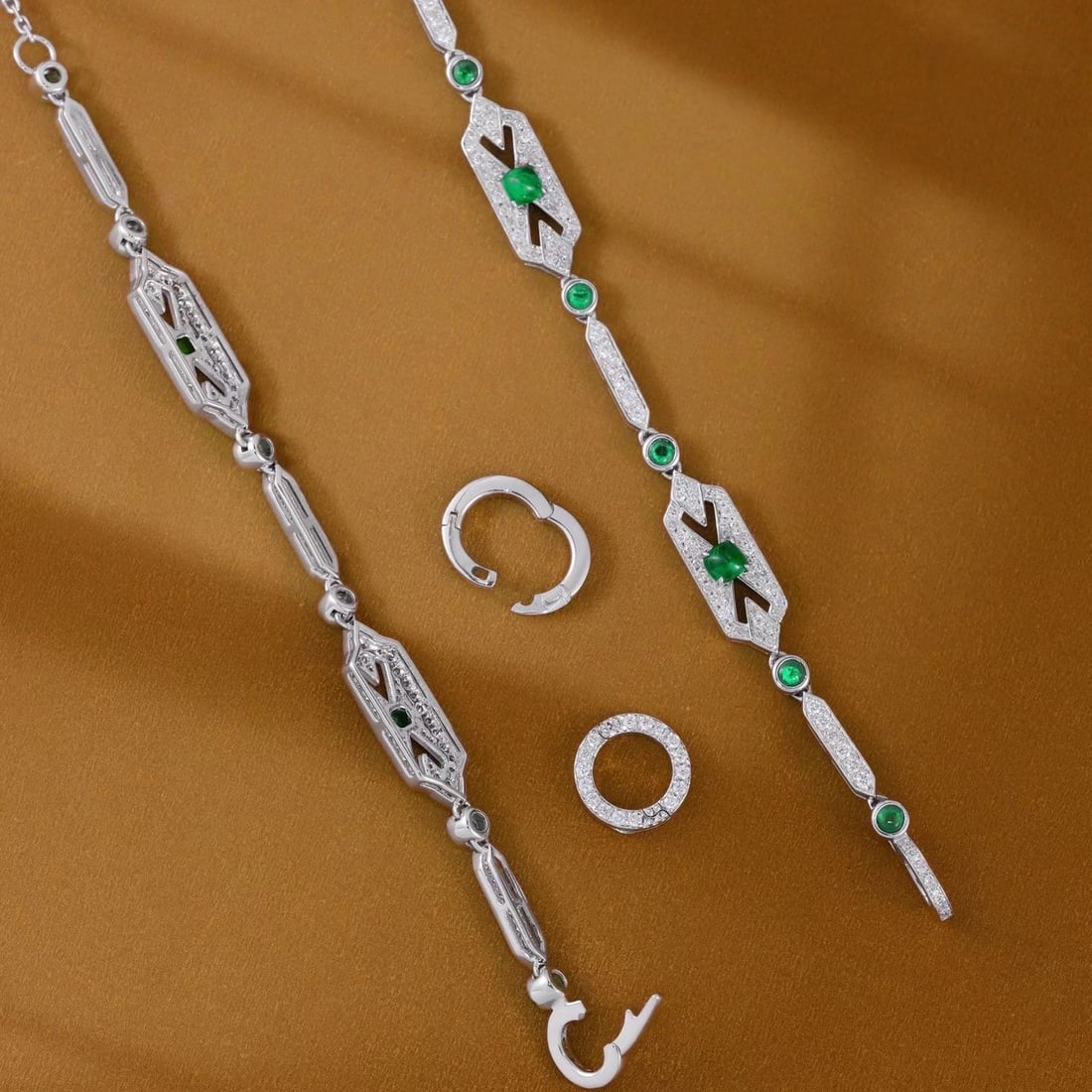 14k Gold 1.4 Ctw Vivid Green Natural Emerald & Diamond Necklace - 5