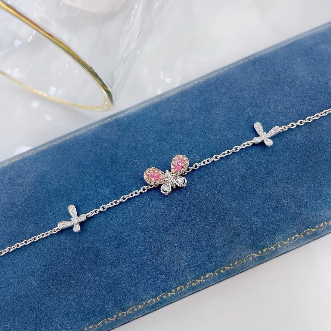 14k Gold 0.34 Ctw Natural Pink Diamond & Diamond & Butterfly Bracelet - 3