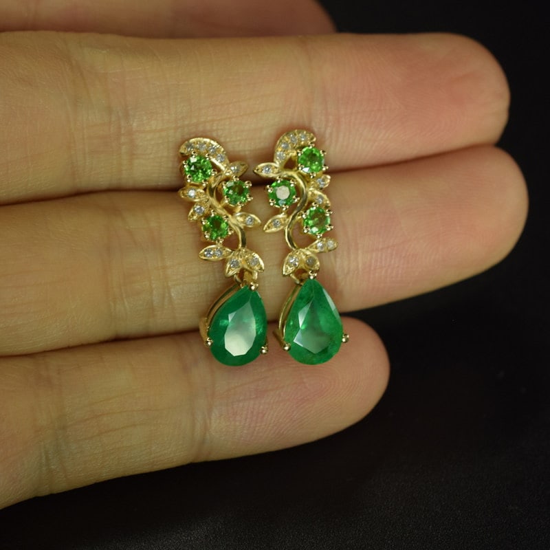 14k Gold 2.36 Ctw Natural Emerald & Tsavorite Earrings - 4