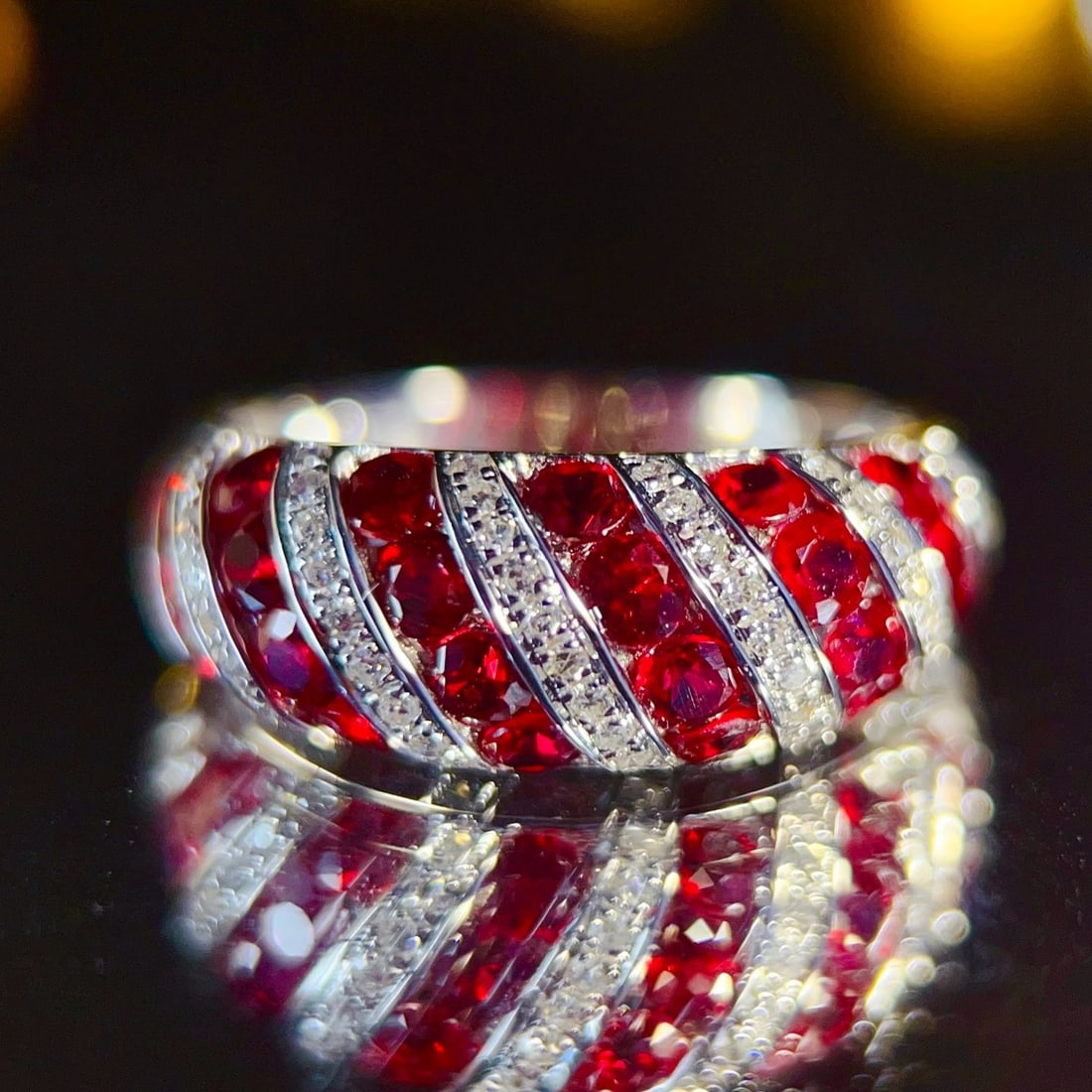 14k Gold 2 Ct Natural Ruby & Diamond Ring: Ref:231193128 // gold content:14k gold // ring size:7. 25us // // main gemstone:ruby // shape:round // carat weight:2ct // color:red // treatment:natural // cut grade:g // // adjacent gemstone 2 : dia