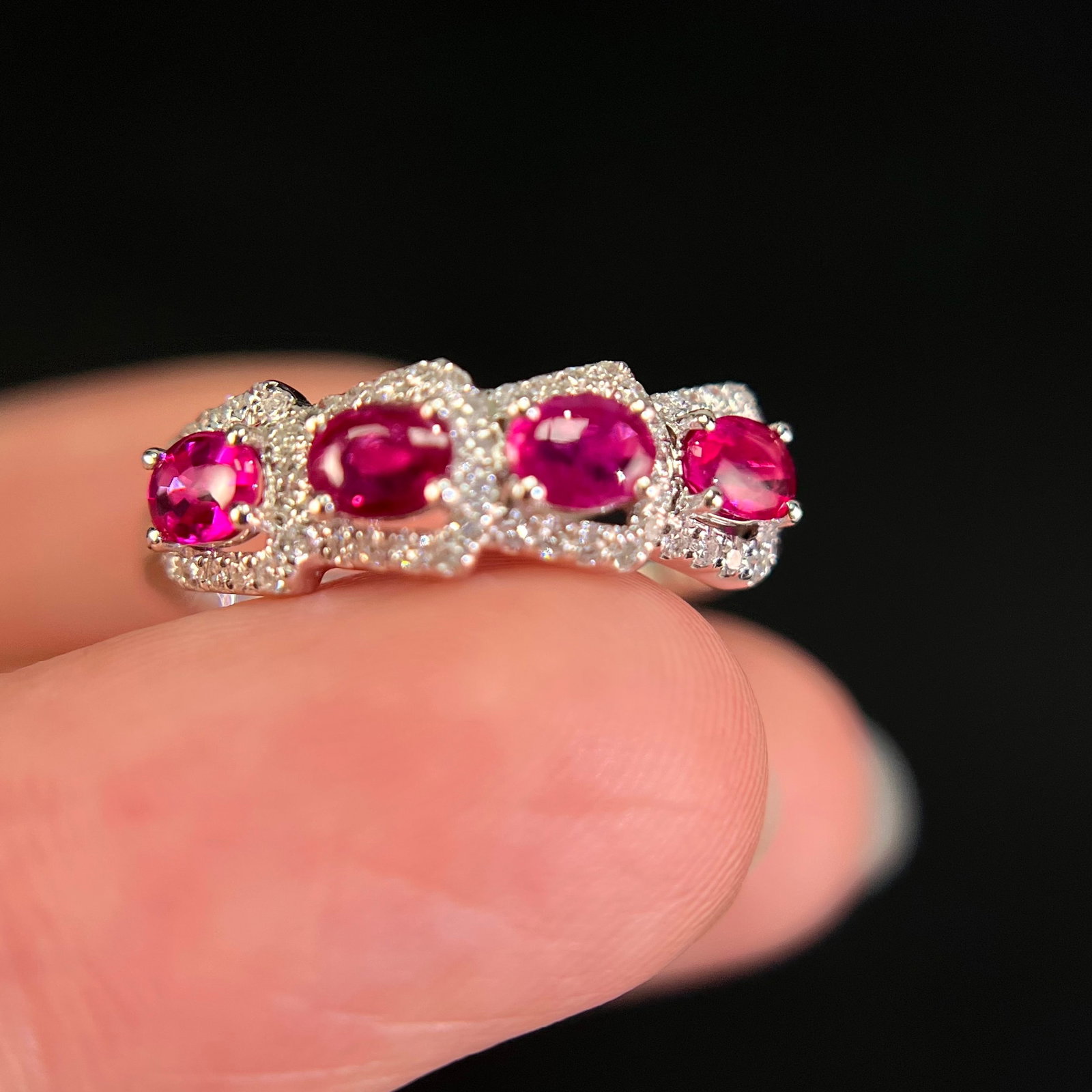 14k Gold 1.03 Ctw Natural Ruby & Diamond Ring - 2