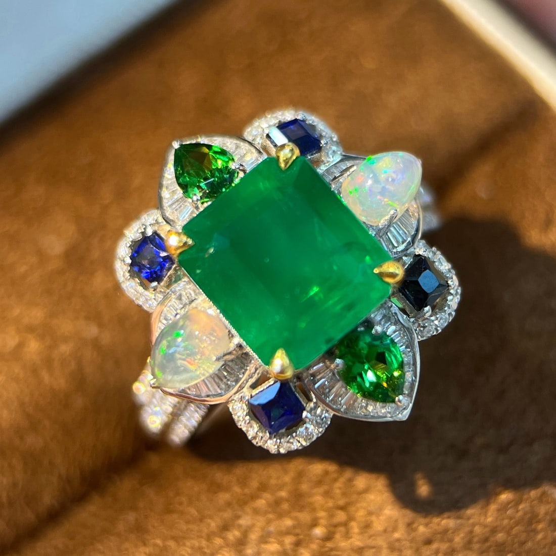 14k Gold 3.46 Ctw Natural Emerald & Diamond Ring - 4