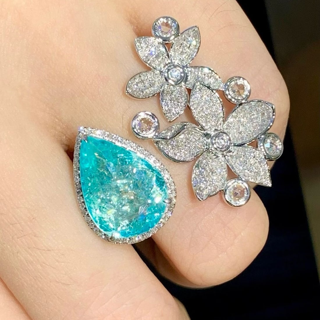 14k Gold 6.85 Ct Natural Paraiba Tourmaline & Diamond Ring - 2