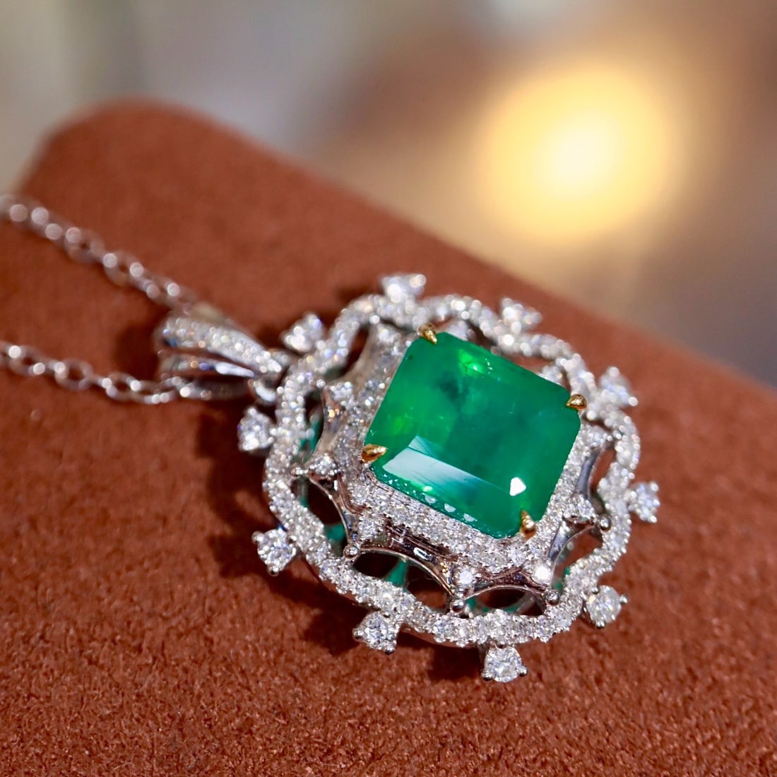 14k Gold 2.90 Ctw Natural Emerald & Diamond Pendant( Without Chain ) - 7