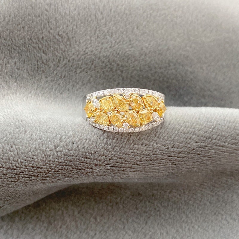 14k Gold 2.02 Ctw Natural Yellow Diamond & Diamond Ring: Ref:231193232 // gold content:14k gold // ring size:7. 25us // // main gemstone:yellow diamond // shape:multiple // carat weight:1. 74ct // color:yellow // treatment:natural // // adjacent gemstone 2