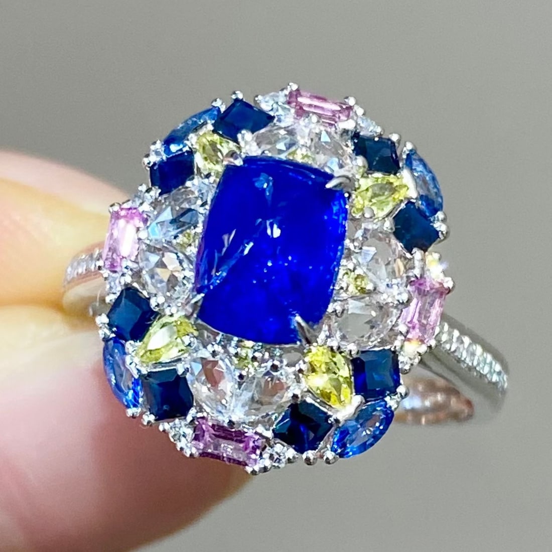 14k Gold 1.53 Ct Natural Sapphire & Diamond & Sapphire Ring: Ref:231193256 // gold content:14k gold // ring size:7. 25us // // main gemstone:sapphire // shape:sugar-loaf // carat weight:1. 53ct // color:blue // treatment:natural // // adjacent gemstone 2 :