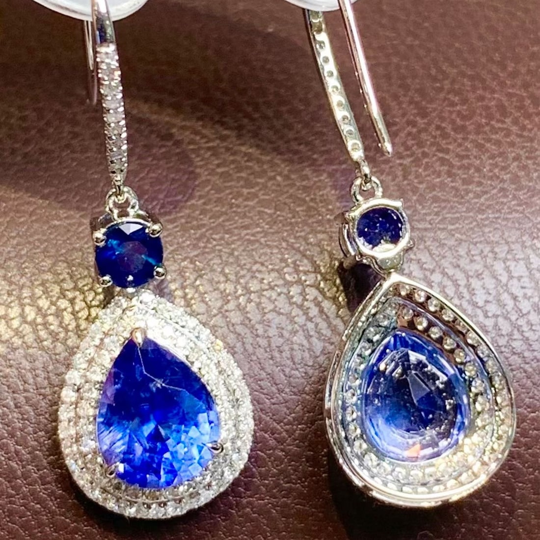 14k Gold 3.3 Ct Natural Sapphire & Diamond Earrings - 4
