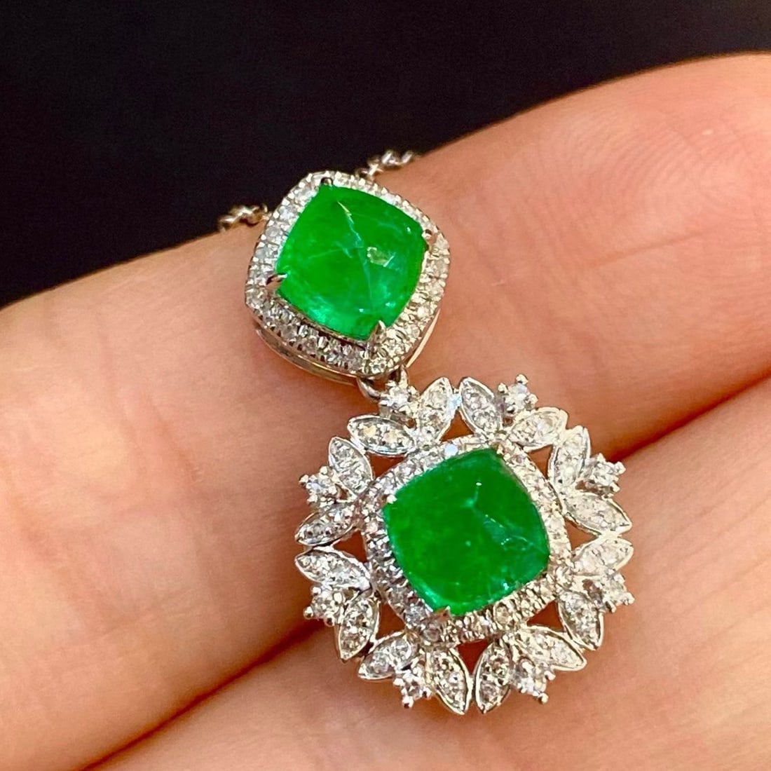 14k Gold 1.8 Ct Natural Emerald & Diamond Pendant( Without Chain ) - 3