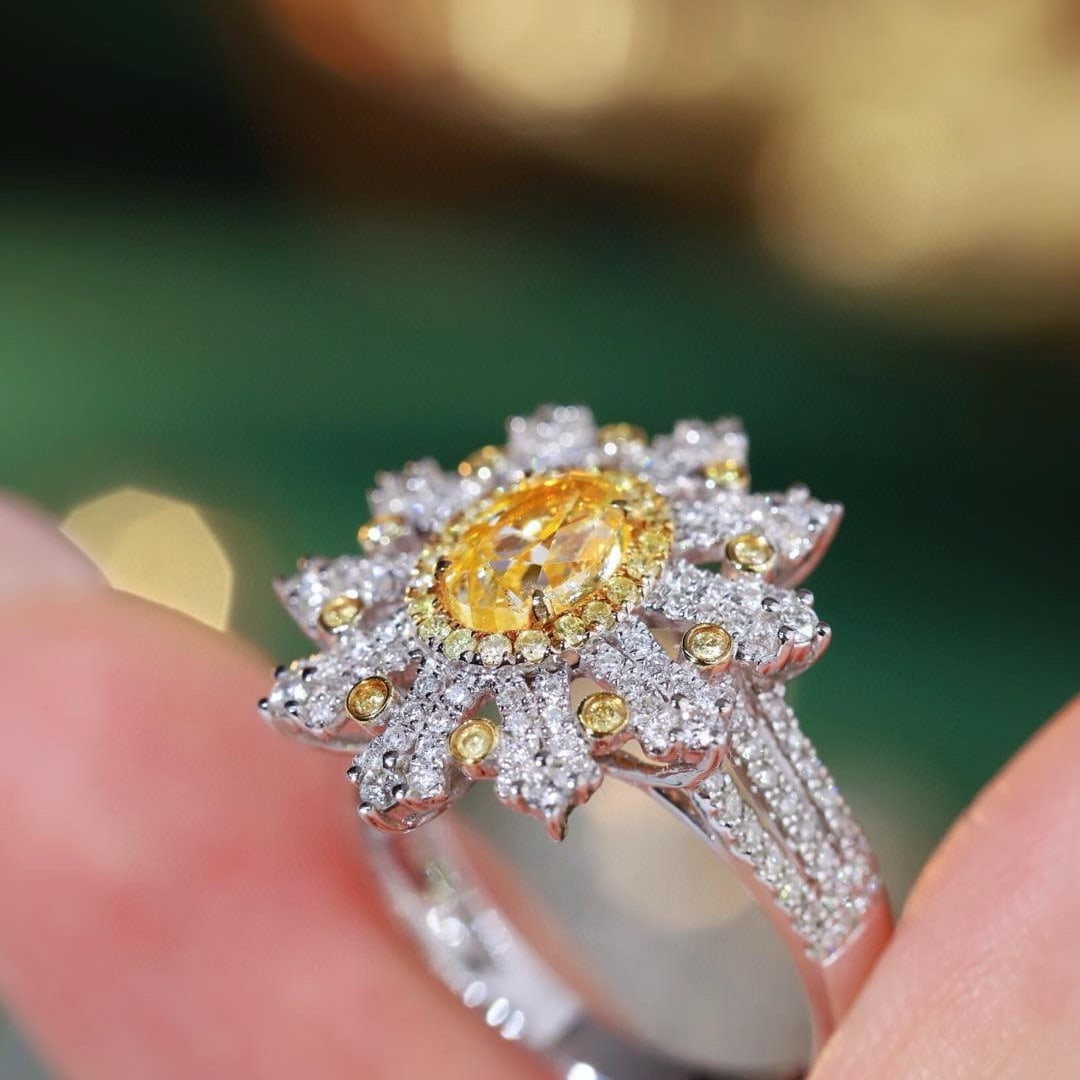 14k Gold 1.75 Ctw Natural Yellow Diamond & Diamond Ring - 3