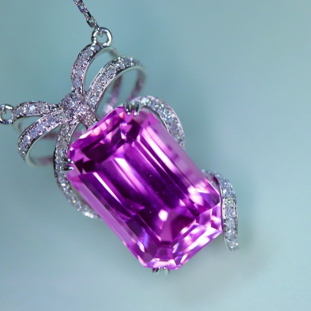 14k Gold 15.83 Ctw Natural Kunzite & Diamond Necklace - 2