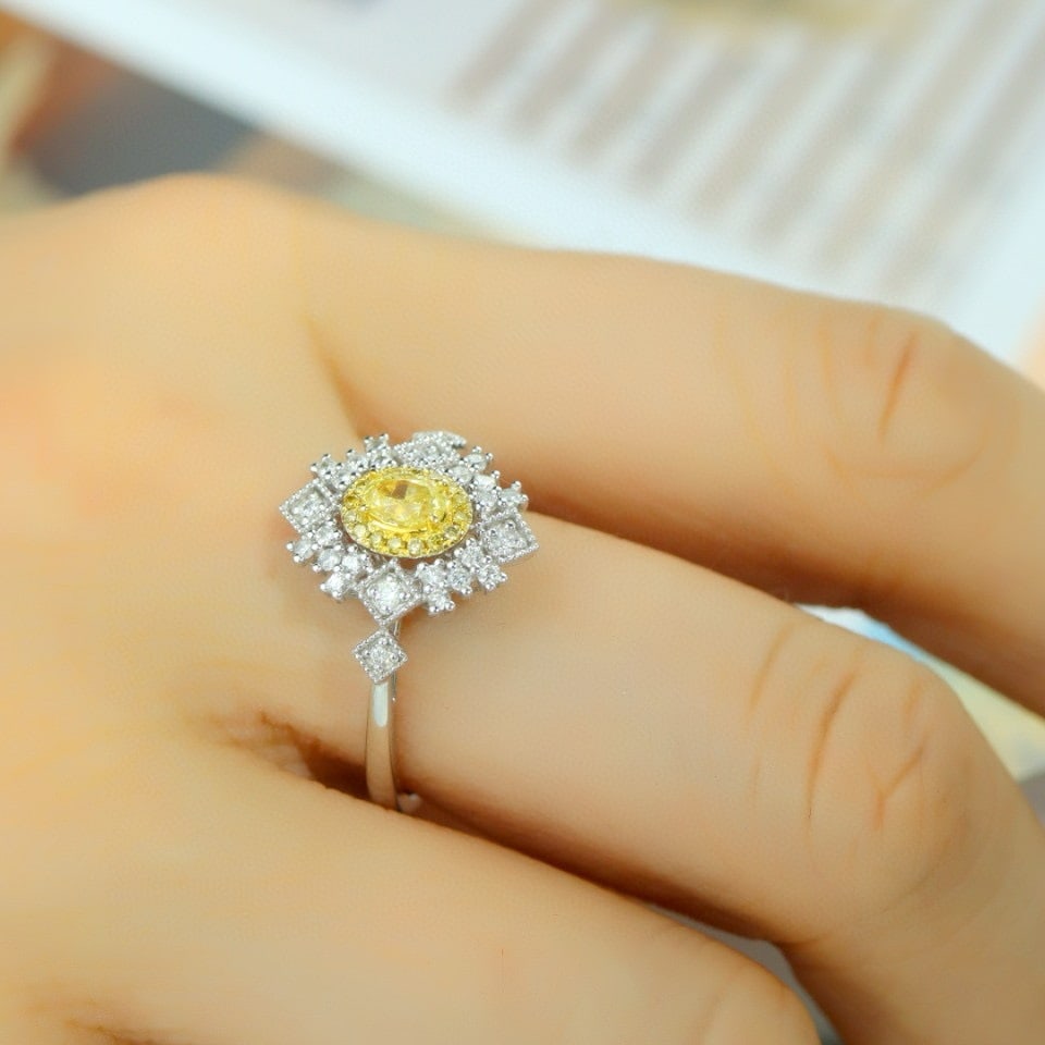 14k Gold 0.55 Ctw Natural Yellow Diamond & Diamond Ring - 6