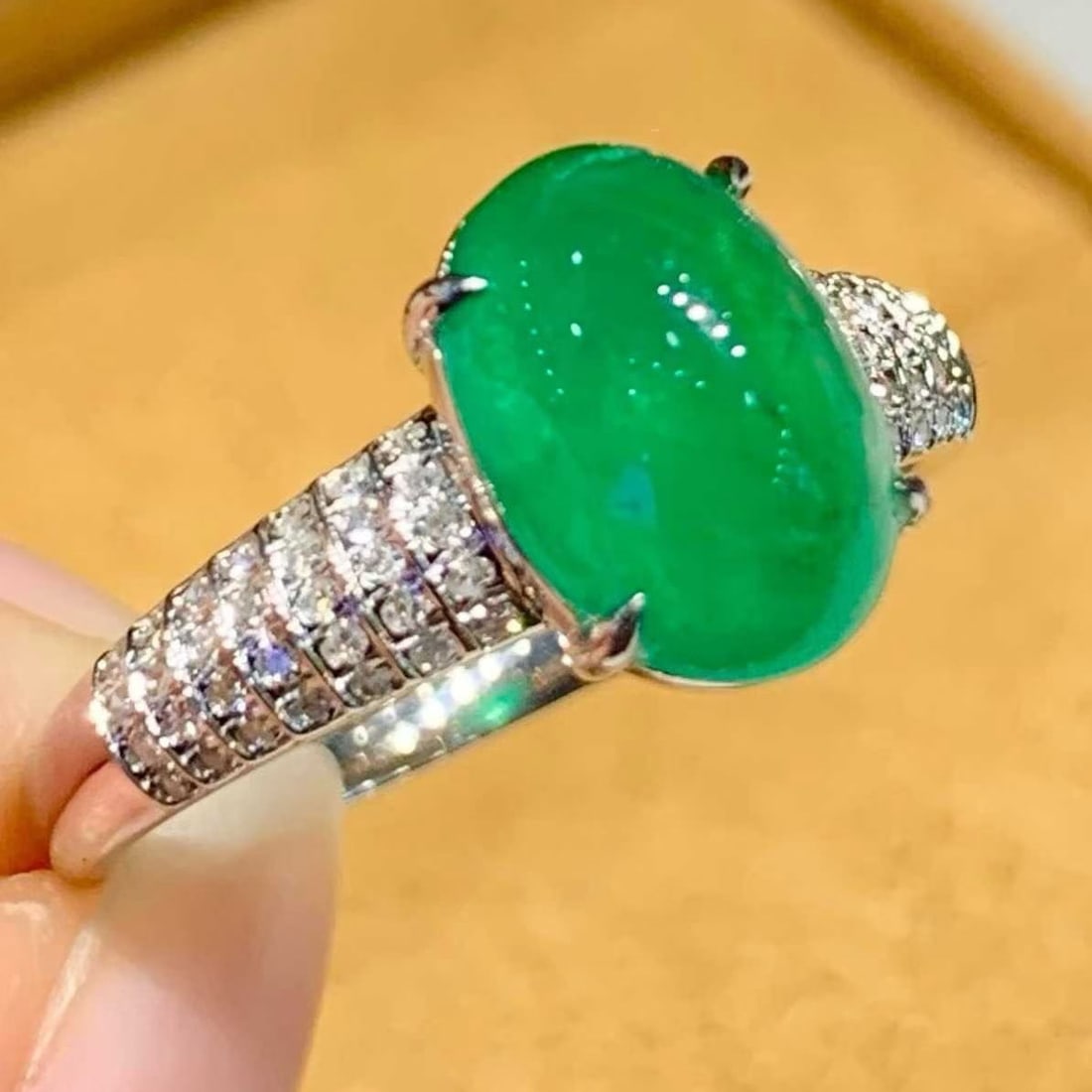 14k Gold 2.3 Ct Natural Emerald & Diamond Ring - 2