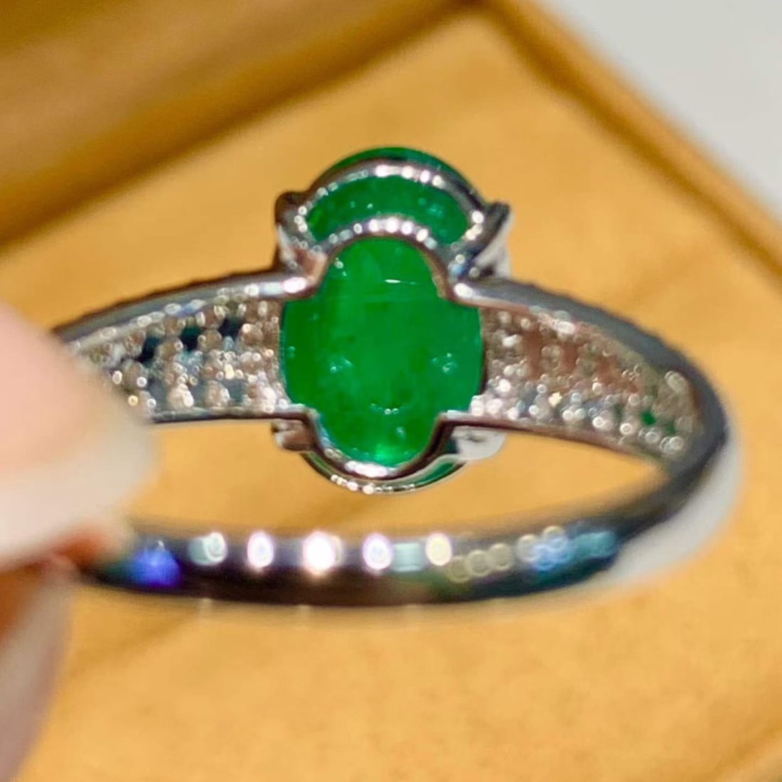14k Gold 2.3 Ct Natural Emerald & Diamond Ring - 5