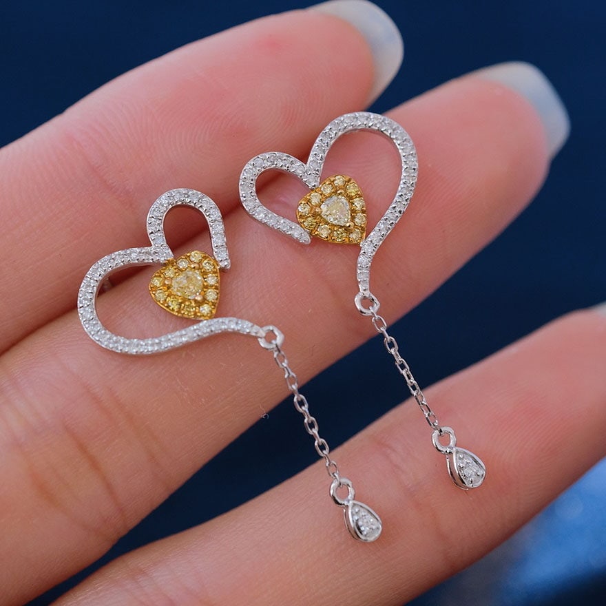 14k Gold 0.6 Ct Natural Color Diamond Earrings - 2