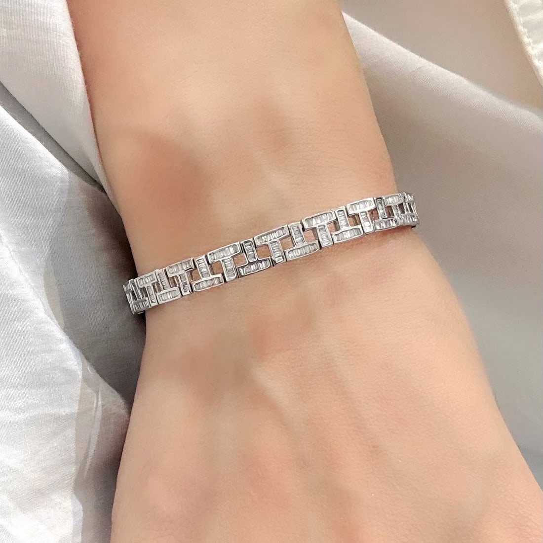 14k Gold 2.5 Ct Natural H Diamond Bracelet - 5