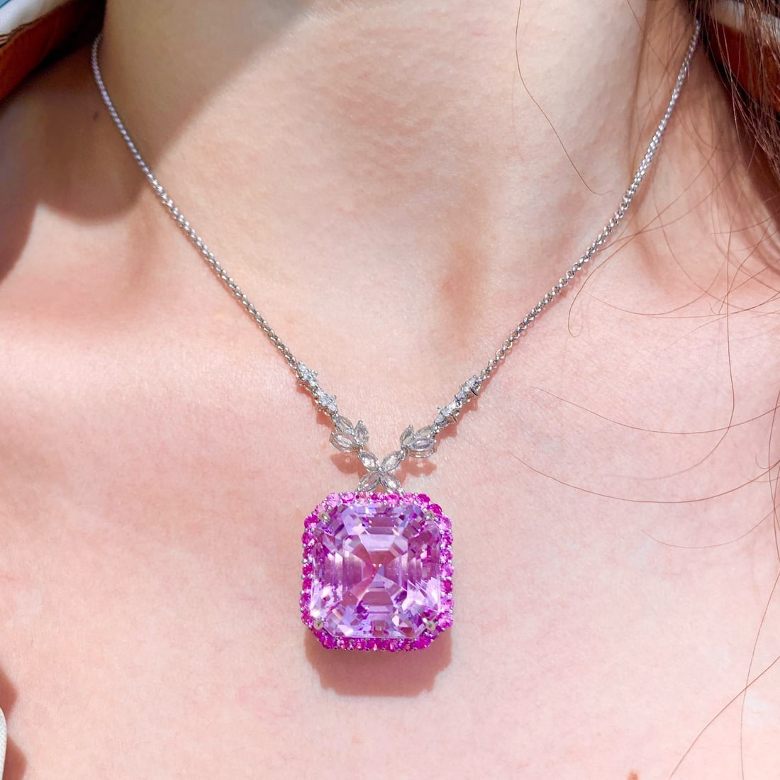 14k Gold 28.6 Ct Natural Kunzite & Sapphire & Diamond Necklace - 7