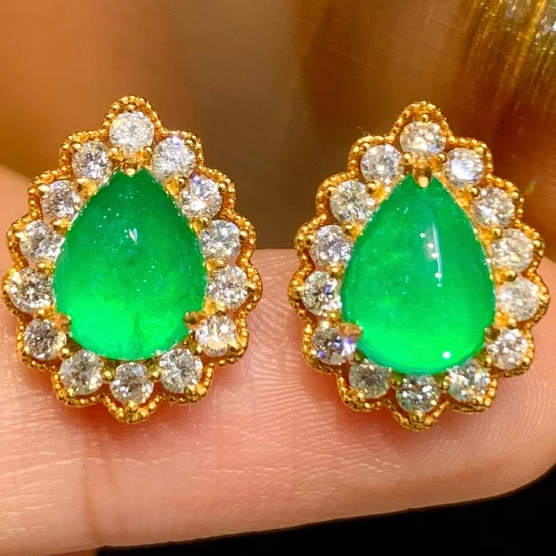 14k Gold 3.3 Ct Natural Emerald & Diamond Earrings - 2