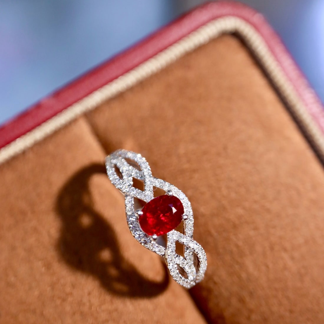 14k Gold 0.74 Ctw Vivid Red Natural Ruby & Diamond Ring - 5