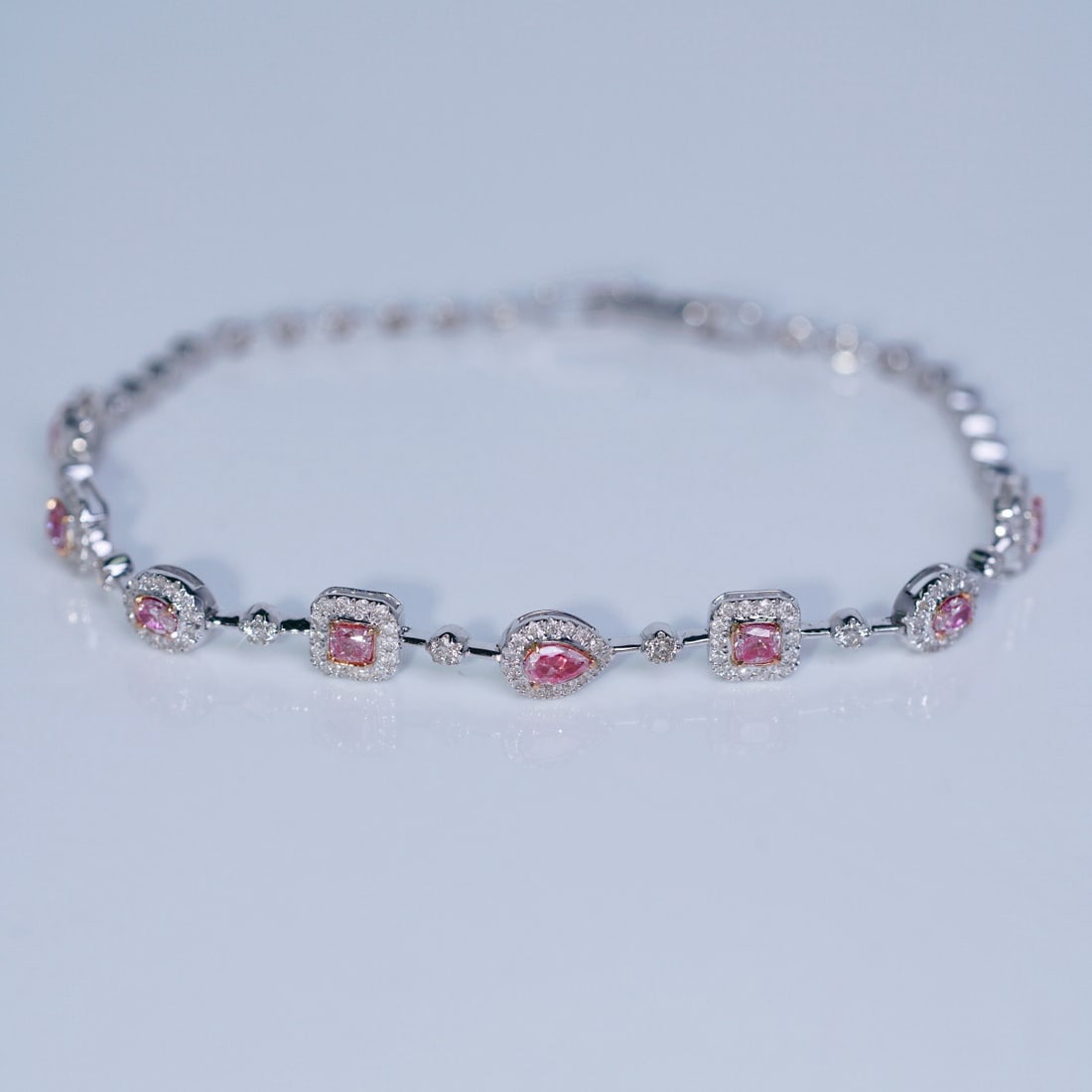 14k Gold 1.35 Ctw Natural Pink Diamond & Diamond Bracelet - 3