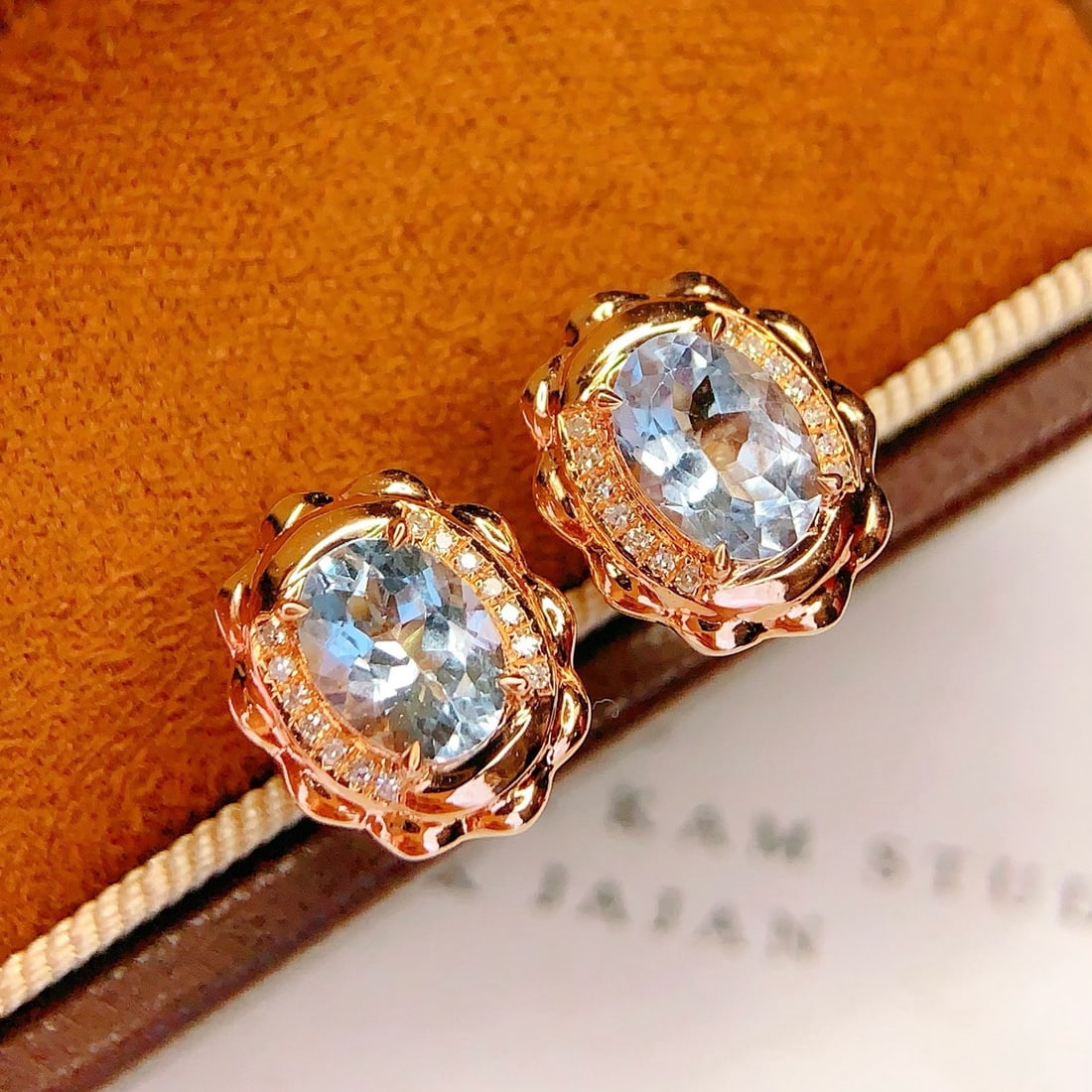 14k Gold 1.7 Ct Natural Aquamarine & Diamond Earrings - 5