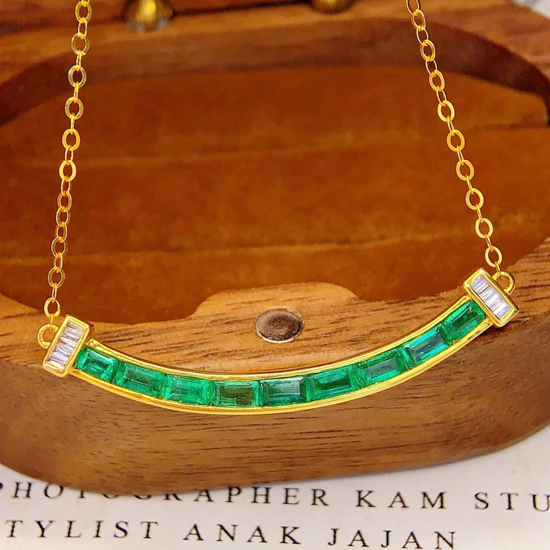 14k Gold 1.5 Ct Natural Emerald & Diamond Necklace - 4