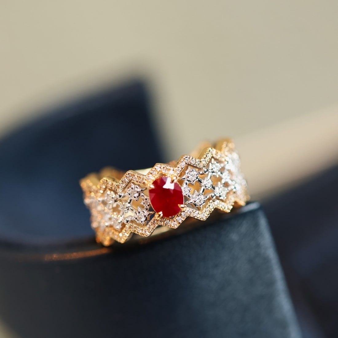 14k Gold 1.15 Ctw Vivid Red Natural Ruby & Diamond Ring - 2