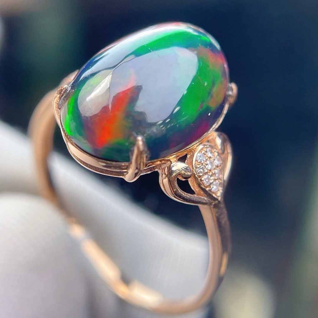 14k Gold 4.7 Ct Natural Opal & Diamond Ring - 2