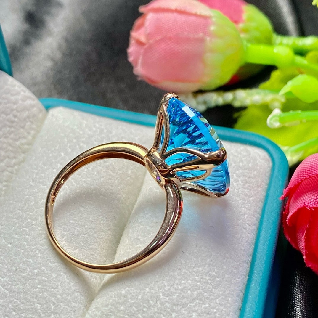 14k Gold 19.4 Ct Natural Topaz Ring - 6
