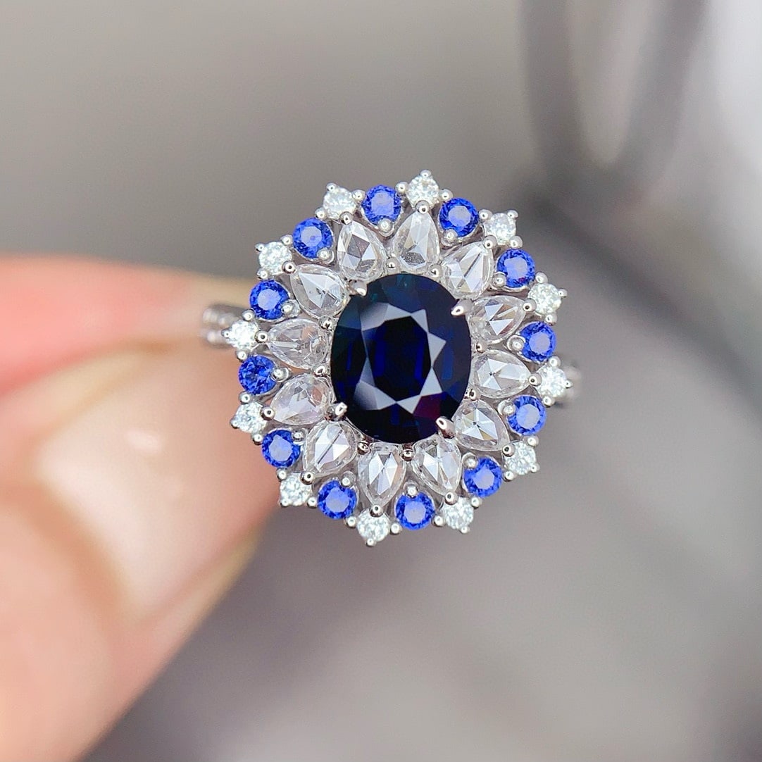 14k Gold 1.35 Ct Natural Sapphire & Diamond Ring: Ref:231194235 // gold content:14k gold // ring size:7. 25us // // main gemstone:sapphire // shape:oval // carat weight:1. 35ct // color:blue // treatment:natural // // adjacent gemstone 2 : diamond //