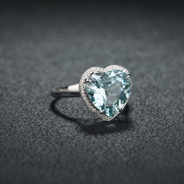 14k Gold 4.42 Ct Natural Aquamarine & Diamond Ring - 2