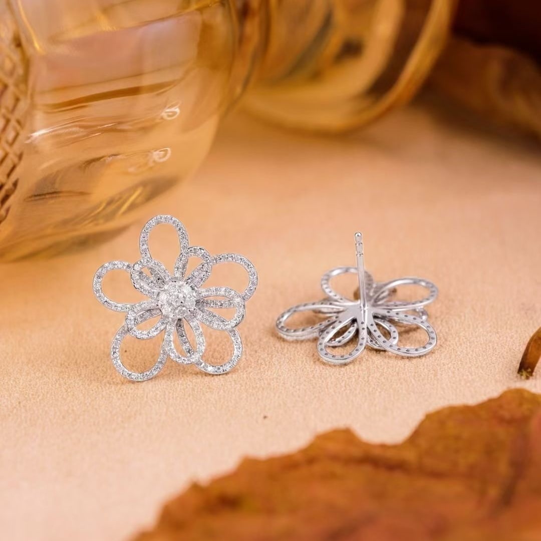 14k Gold 0.76 Ct Natural H Diamond & Flowers Earrings - 3