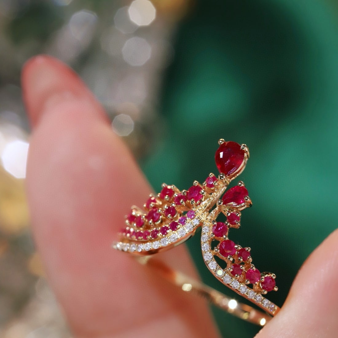 14k Gold 0.85 Ctw Natural Ruby & Diamond Ring - 4