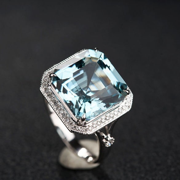 14k Gold 7.36 Ct Natural Aquamarine & Diamond Ring (1 of 9)