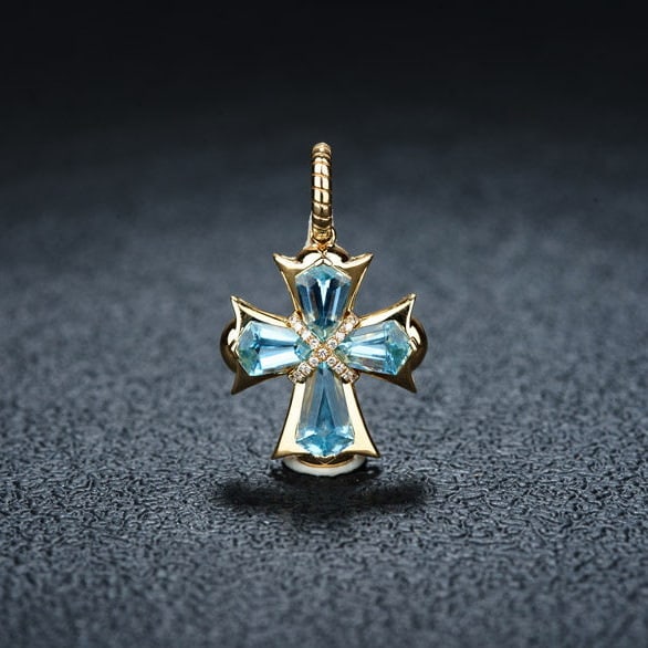 14k Gold 1.76 Ct Natural Aquamarine & Diamond Pendant( Without Chain ): Ref:231194290 // gold content:14k gold // main gemstone:aquamarine // shape:other // carat weight:1. 76ct // color:blue // treatment:natural // // adjacent gemstone 2 : diamond // shape:round //