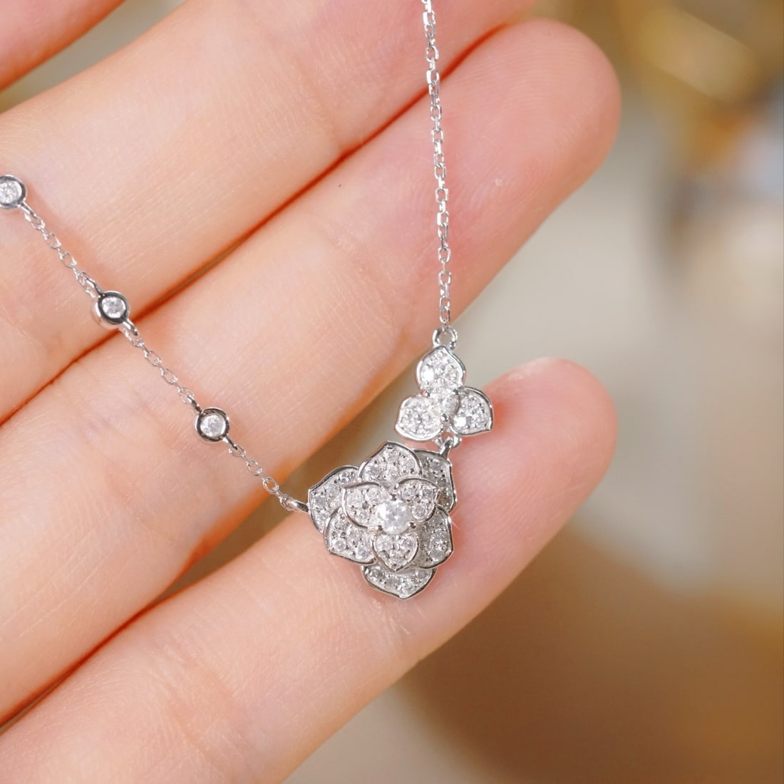 14k Gold 0.45 Ct Natural H Diamond & Flowers Necklace - 3