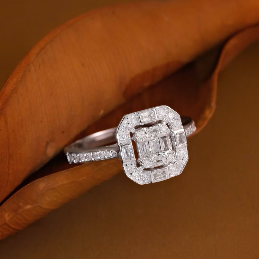 14k Gold 0.42 Ct Natural H Diamond Ring - 4