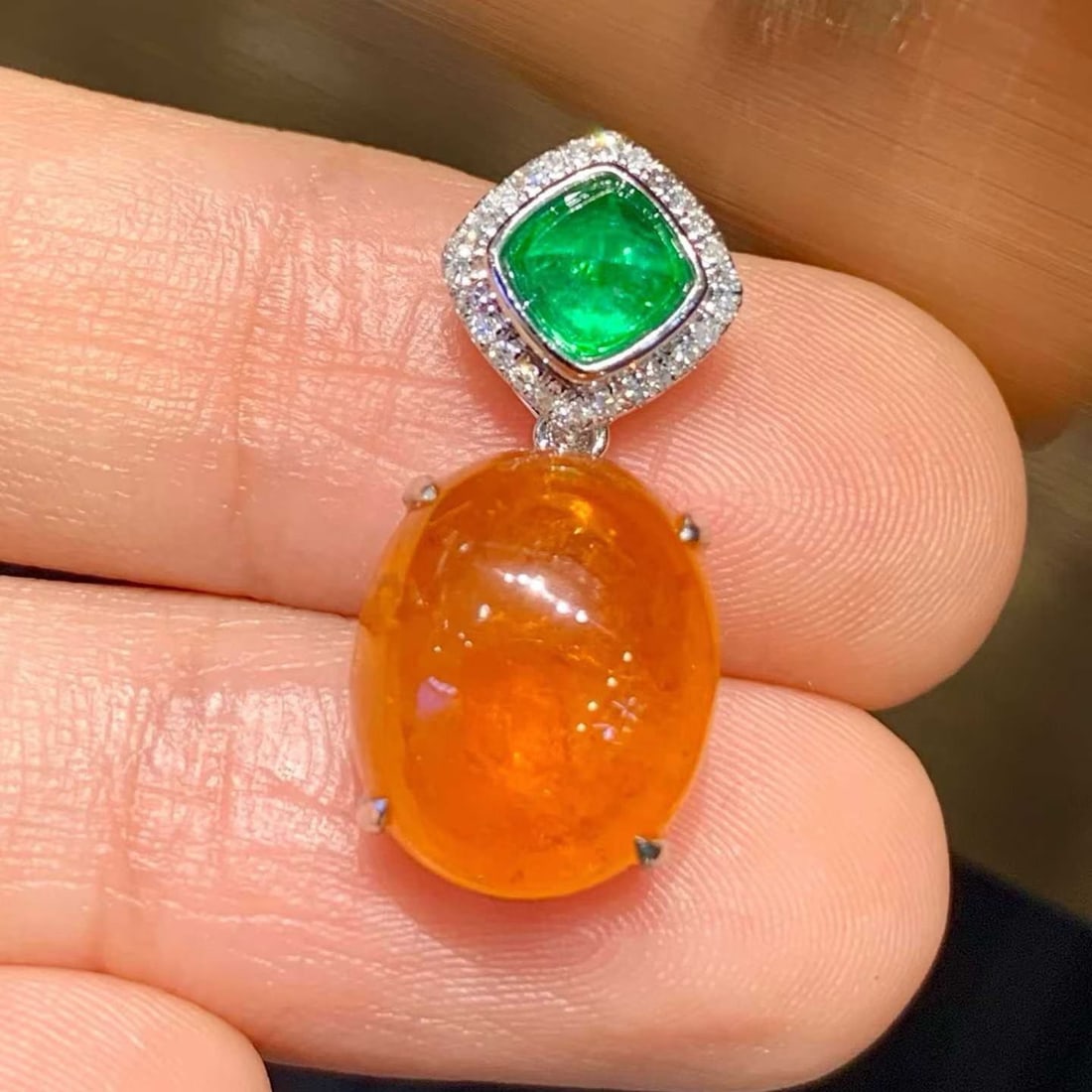 14k Gold 10.3 Ct Natural Spessartine & Diamond & Emerald Pendant( Without Chain ) - 4