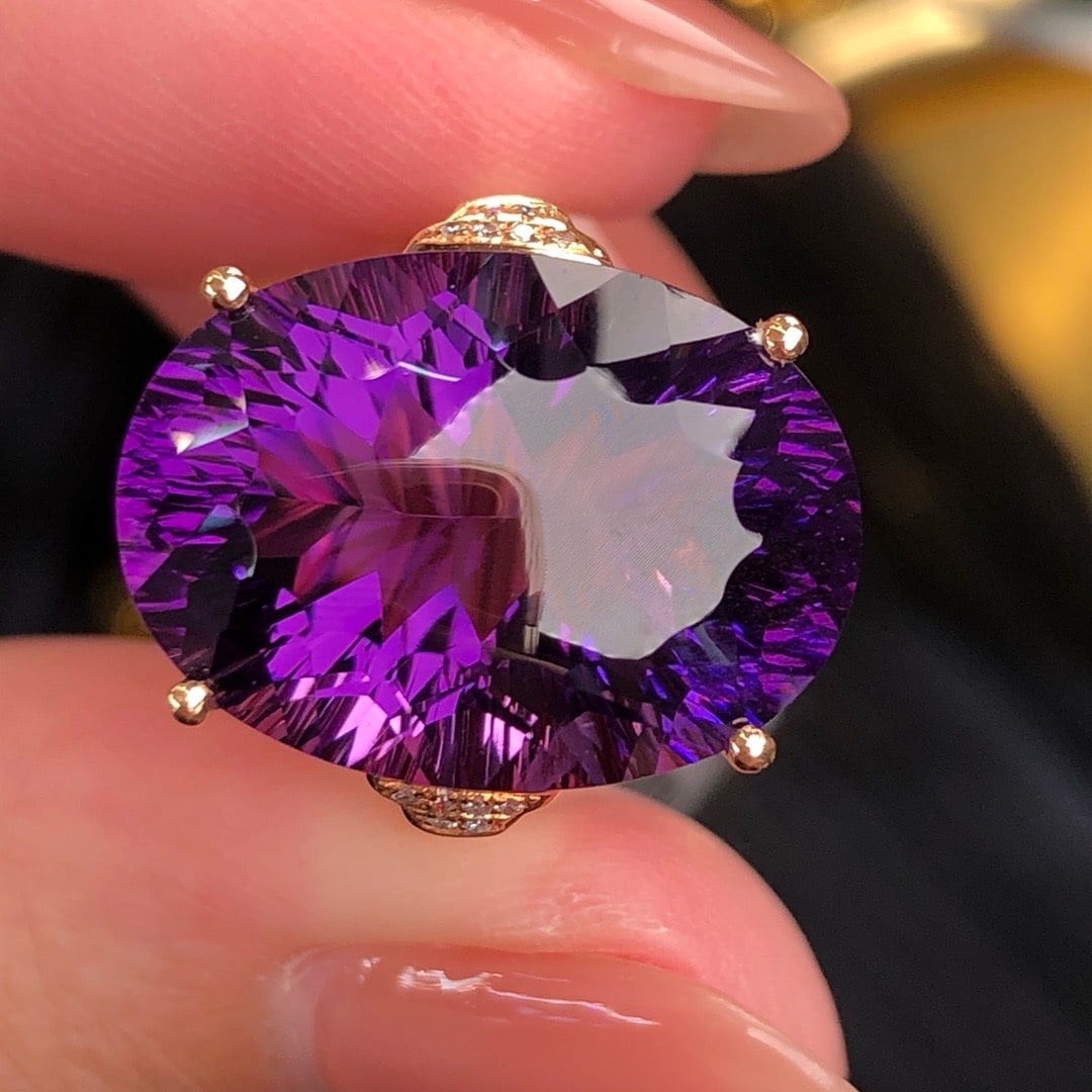 14k Gold 14.60 Ct Natural Amethyst & Diamond Ring - 4
