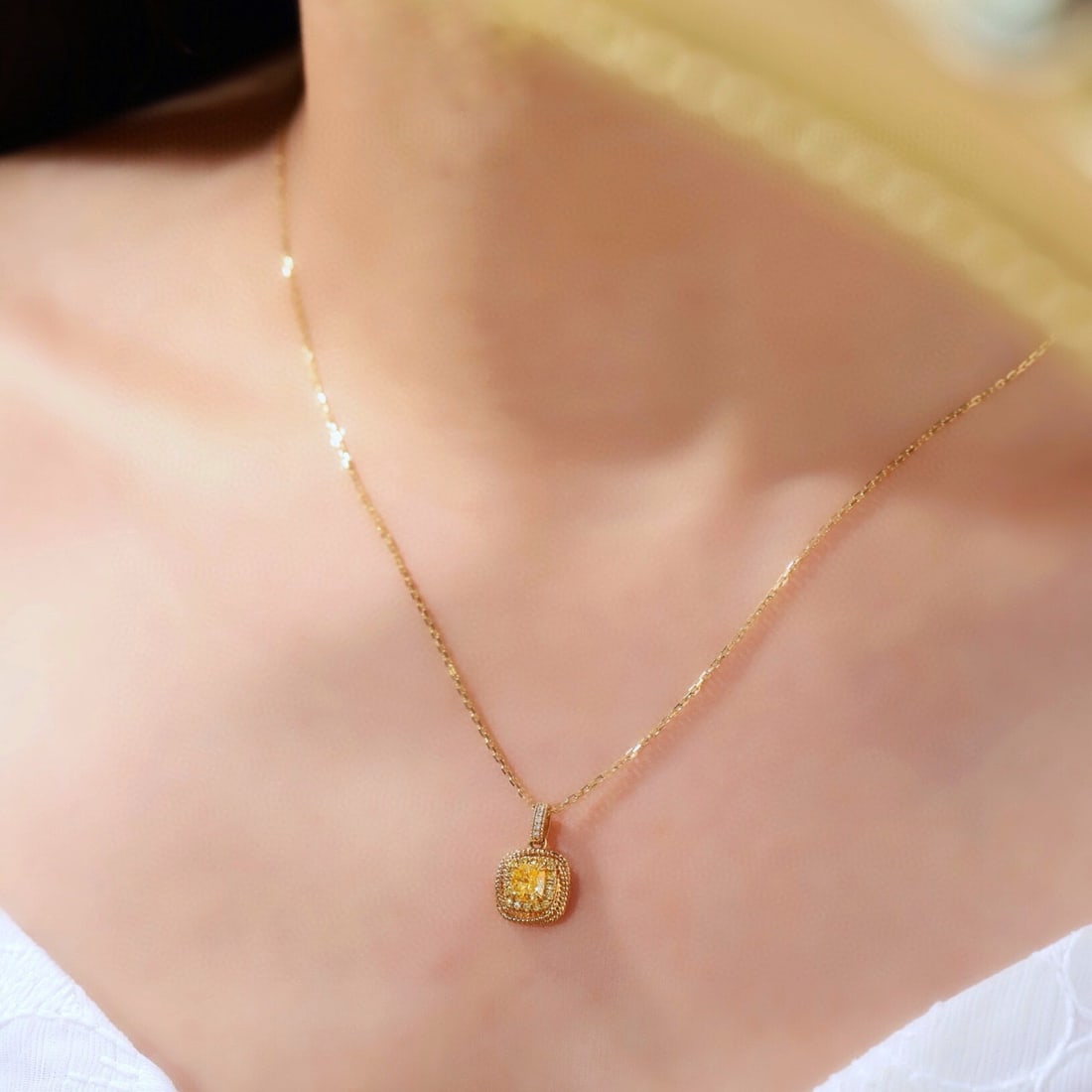14k Gold 0.6 Ctw Natural Yellow Diamond & Diamond Necklace - 7