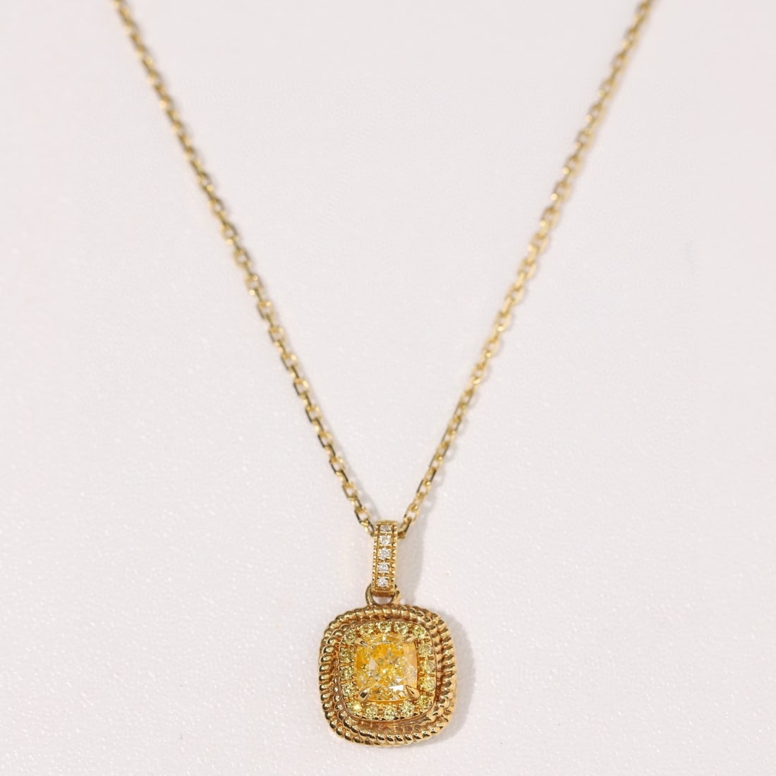 14k Gold 0.6 Ctw Natural Yellow Diamond & Diamond Necklace - 8