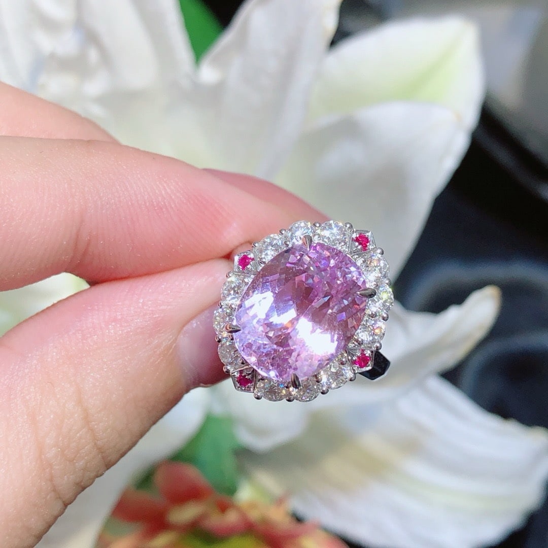 14k Gold 7.7 Ct Natural Kunzite & Diamond Ring - 6