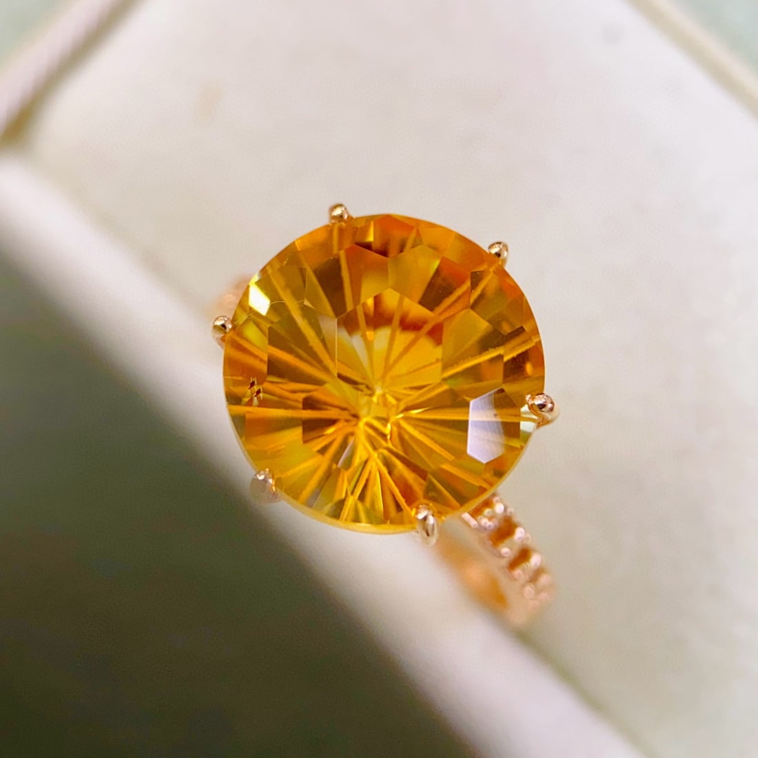 14k Gold 6.7 Ct Natural Citrine Ring - 2