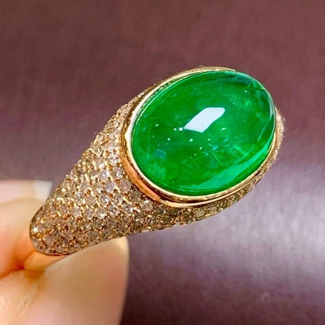 14k Gold 2.5 Ct Natural Emerald & Diamond Ring: Ref:231194380 // gold content:14k gold // ring size:7. 25us // // main gemstone:emerald // shape:oval // carat weight:2. 5ct // color:green // treatment:natural // // adjacent gemstone 2 : diamond //