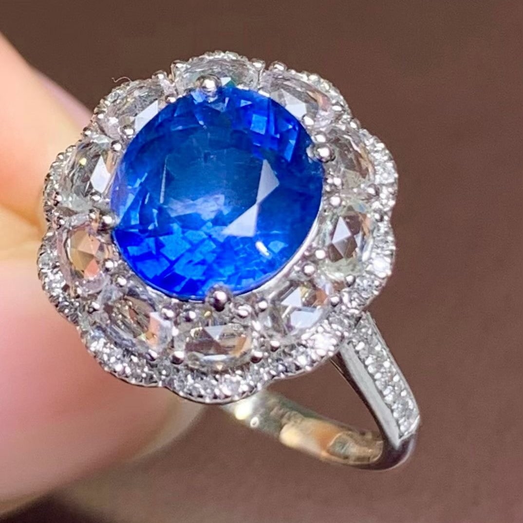 14k Gold 2.5 Ct Natural Sapphire & Diamond & Sapphire Ring: Ref:231194382 // gold content:14k gold // ring size:7. 25us // // main gemstone:sapphire // shape:oval // carat weight:2. 5ct // color:blue // treatment:natural // // adjacent gemstone 2 : diamond // 