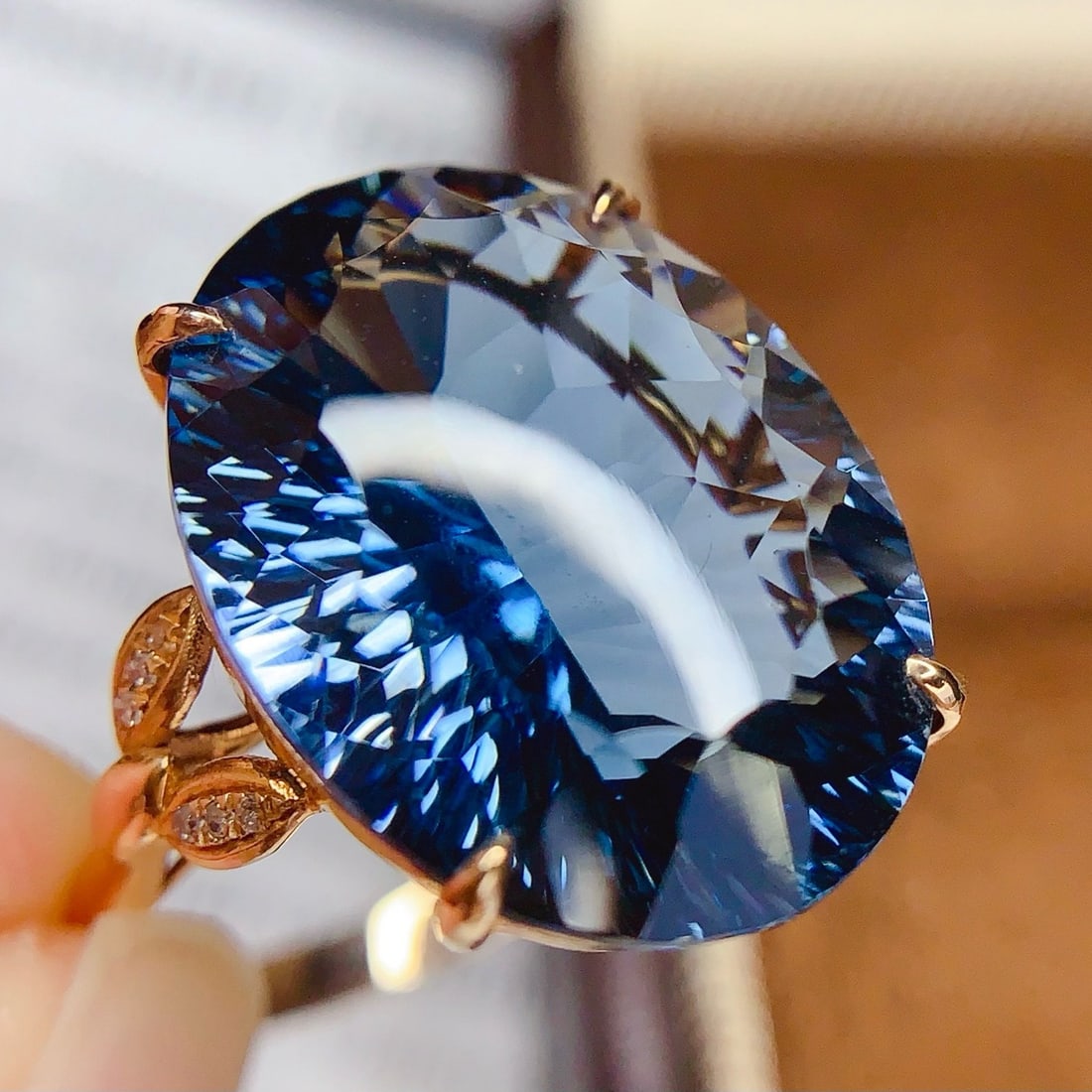 14k Gold 14 Ct Natural Topaz & Diamond Ring: Ref:231194405 // gold content:14k gold // ring size:7. 25us // // main gemstone:topaz // shape:oval // carat weight:14ct // color:blue // treatment:natural // // adjacent gemstone 2 : diamond // numbe