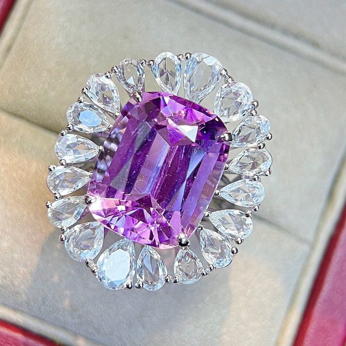 14k Gold 20.03 Ctw Natural Kunzite & Sapphire Ring - 3