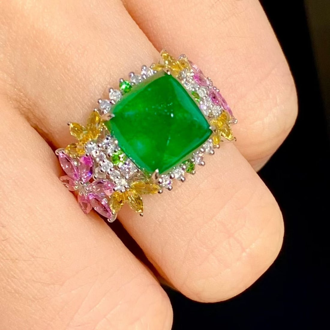 14k Gold 4.53 Ct Natural Emerald & Diamond & Coloured Gemstone Ring - 2